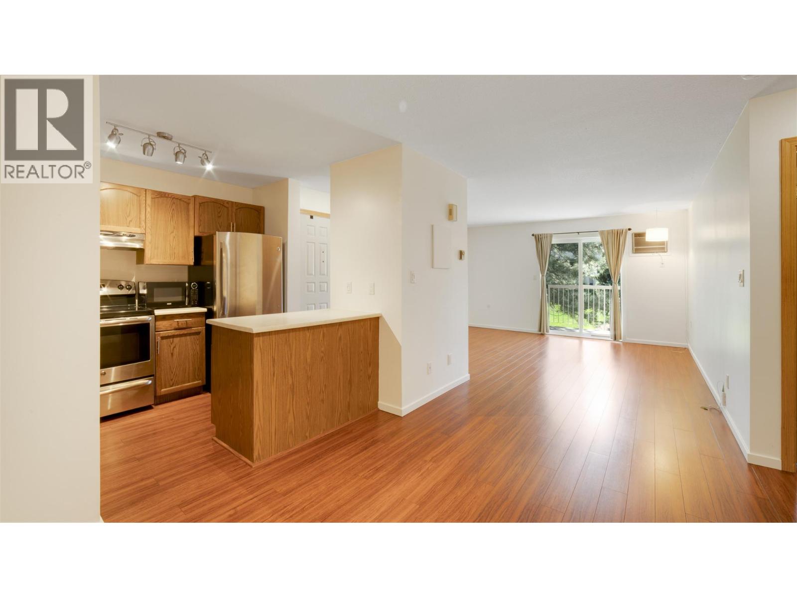 #208D 735 Cook Road - 3