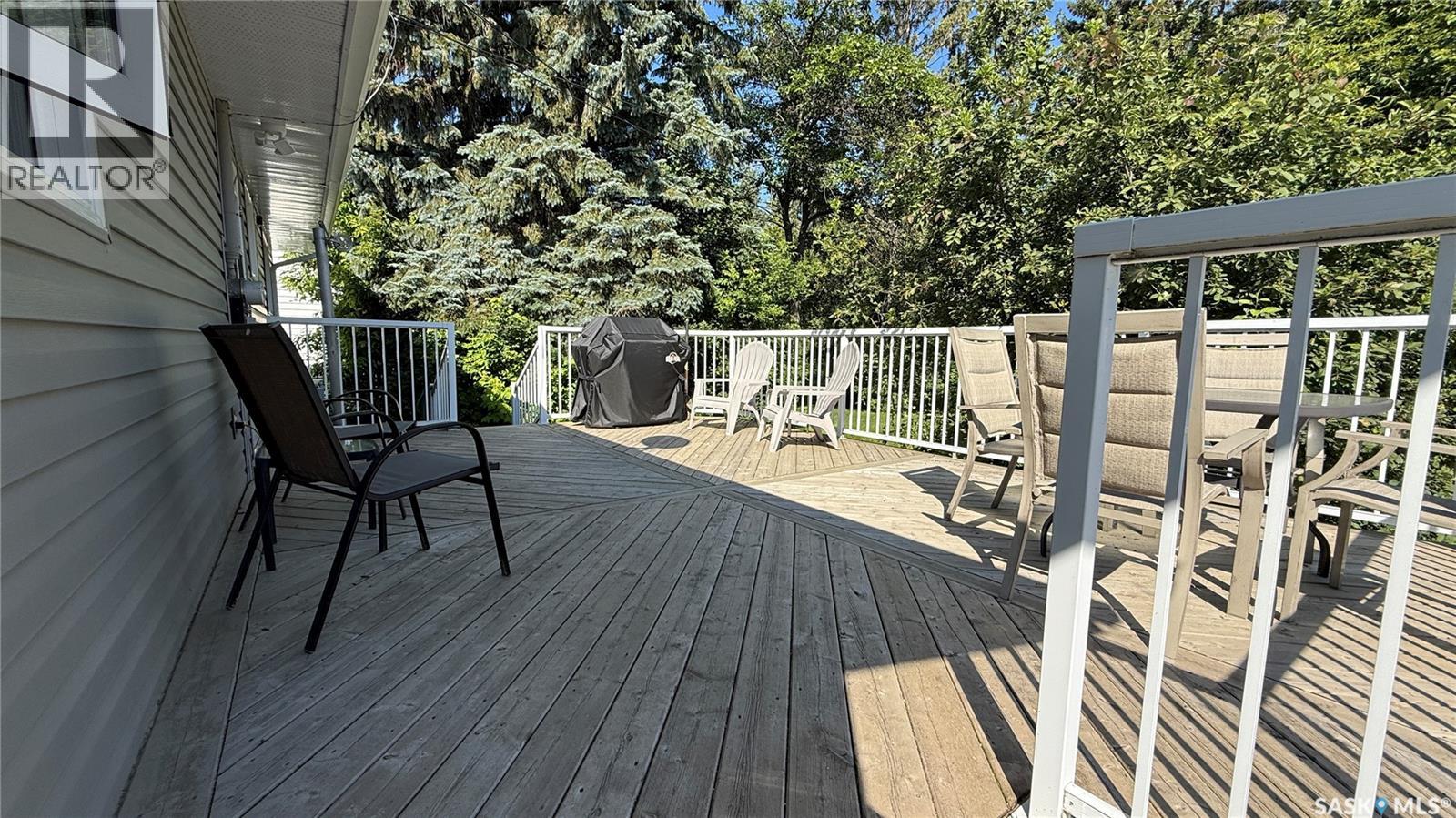 224 Hudek AVENUE W - Image 22