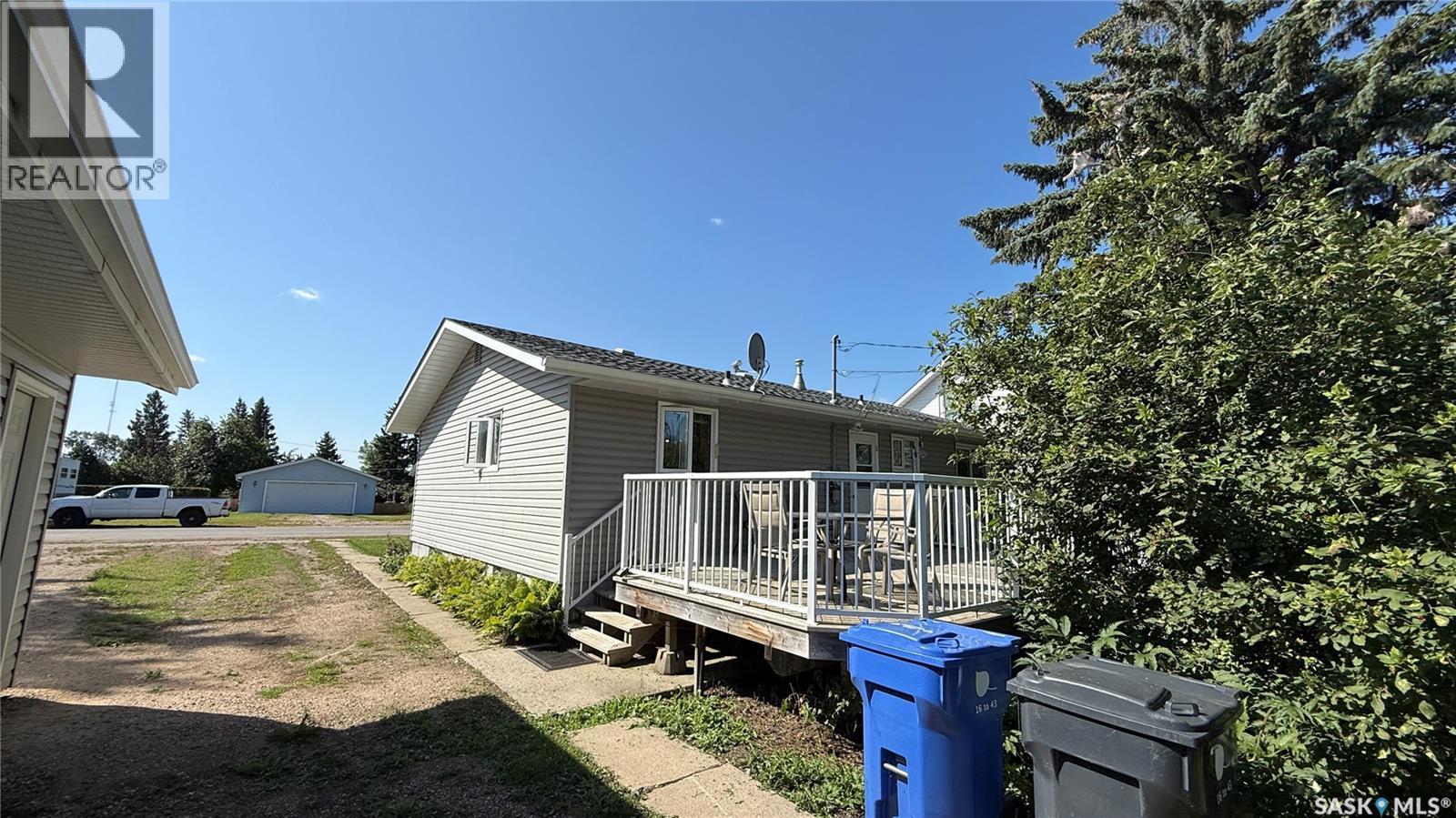 224 Hudek AVENUE W - Image 23