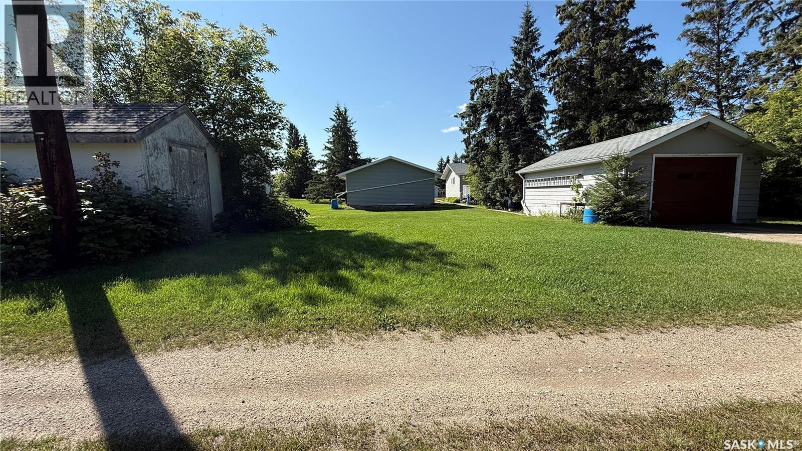 224 Hudek AVENUE W - Image 25