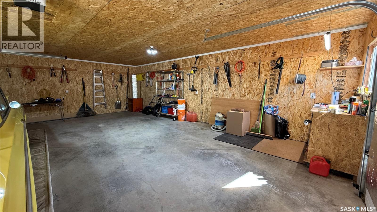 224 Hudek AVENUE W - Image 27