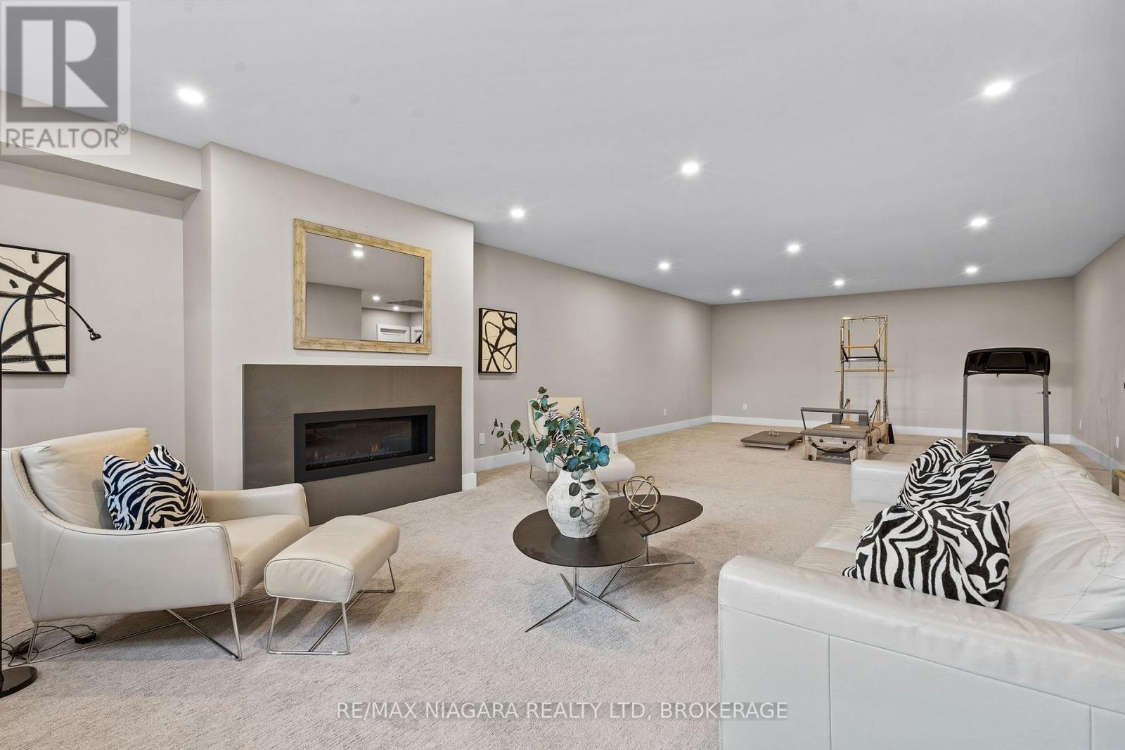 37 PEACH TREE COMMON - Image 28