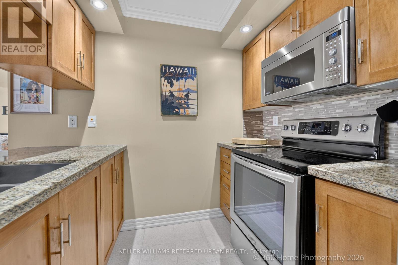 #339 250 WELLINGTON STREET W - 15