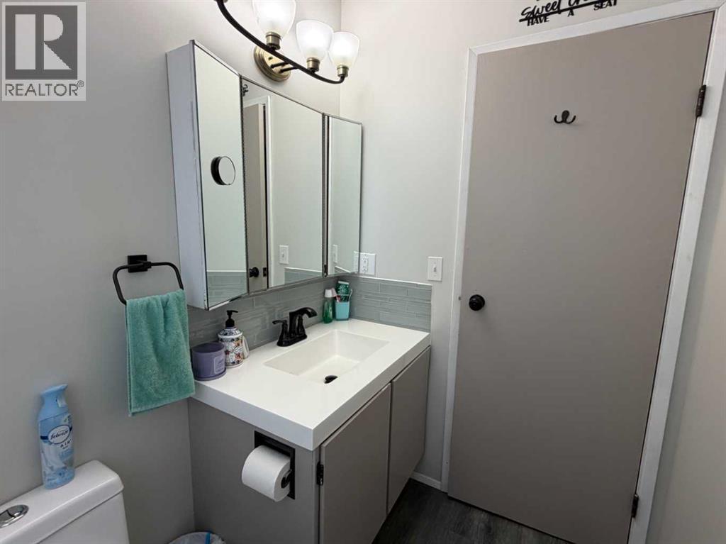 5922 54 Street - 16