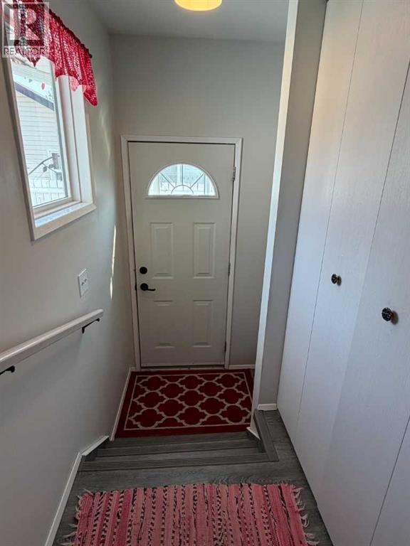5922 54 Street - 2