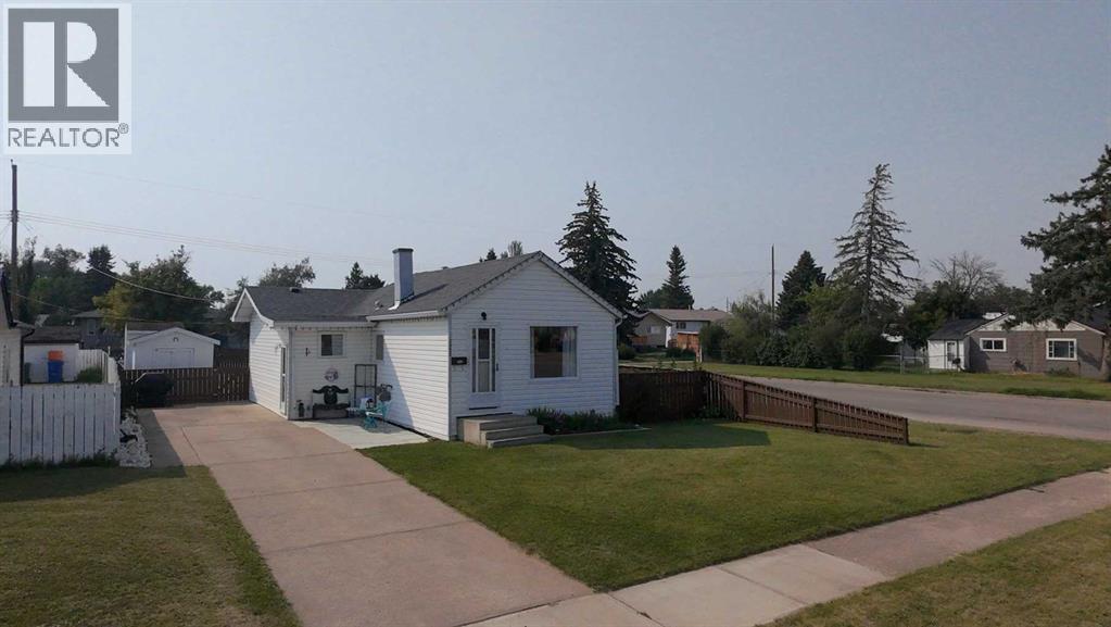 5922 54 Street - 39