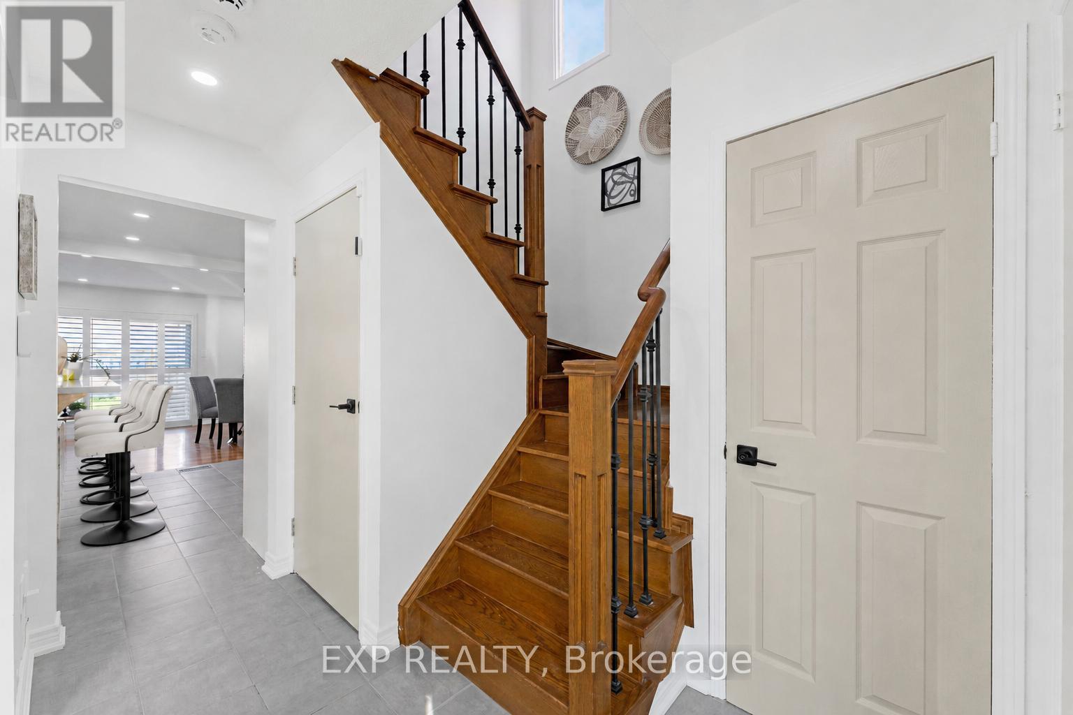 42 FIELDNEST CRESCENT - Image 10