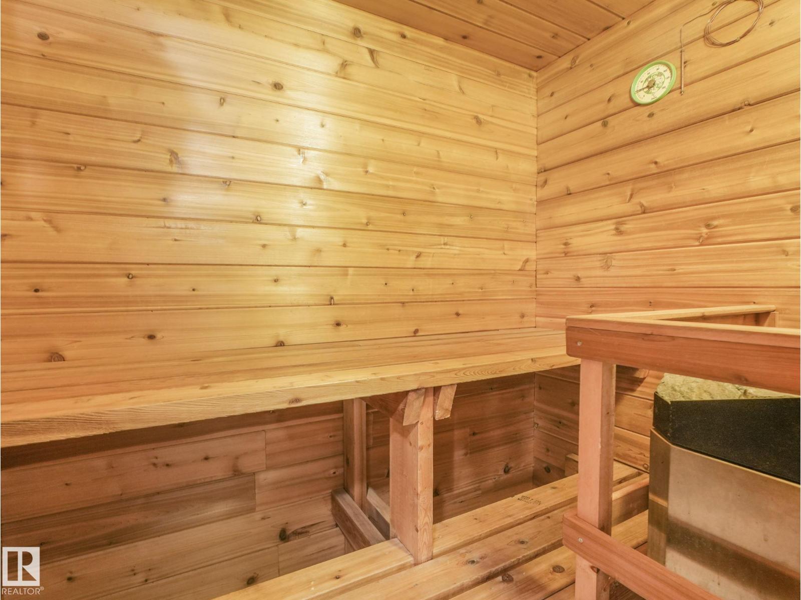 4512 20A AV NW - Image 37