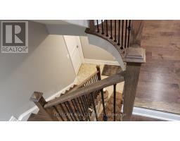 56 Golden Hawk Drive, Hamilton, ON L8B1W9 Photo 30