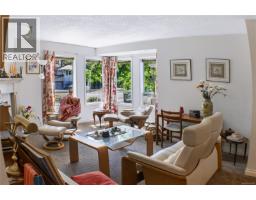 Kitchen - 1650 Midgard Ave, Saanich, BC V8P2Y3 Photo 9