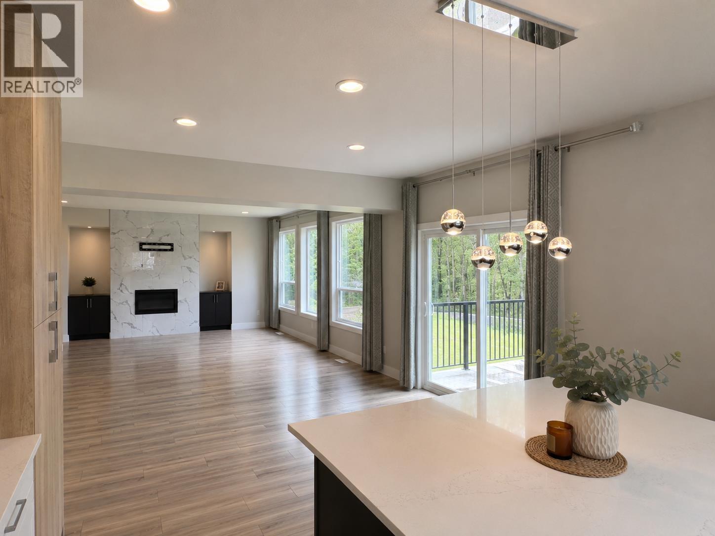 3731 PARKVIEW CRESCENT - 14