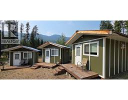 Dining room - 4820 Highway 33, Beaverdell, BC V0H1A0 Photo 9