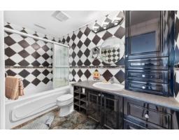 14139 Marine Drive, White Rock, BC V4B1A6 Photo 24