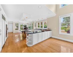 14139 Marine Drive, White Rock, BC V4B1A6 Photo 11