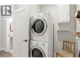 3831 Creekside Dr, Bowser, BC V0R1G0 Photo 36