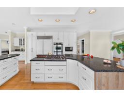 14139 Marine Drive, White Rock, BC V4B1A6 Photo 31