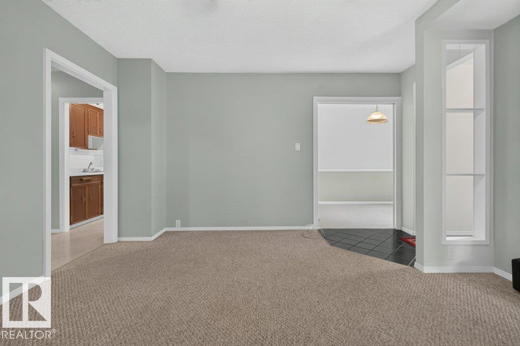 9026 92 ST NW - Image 4