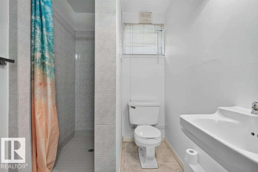 9026 92 ST NW - 25