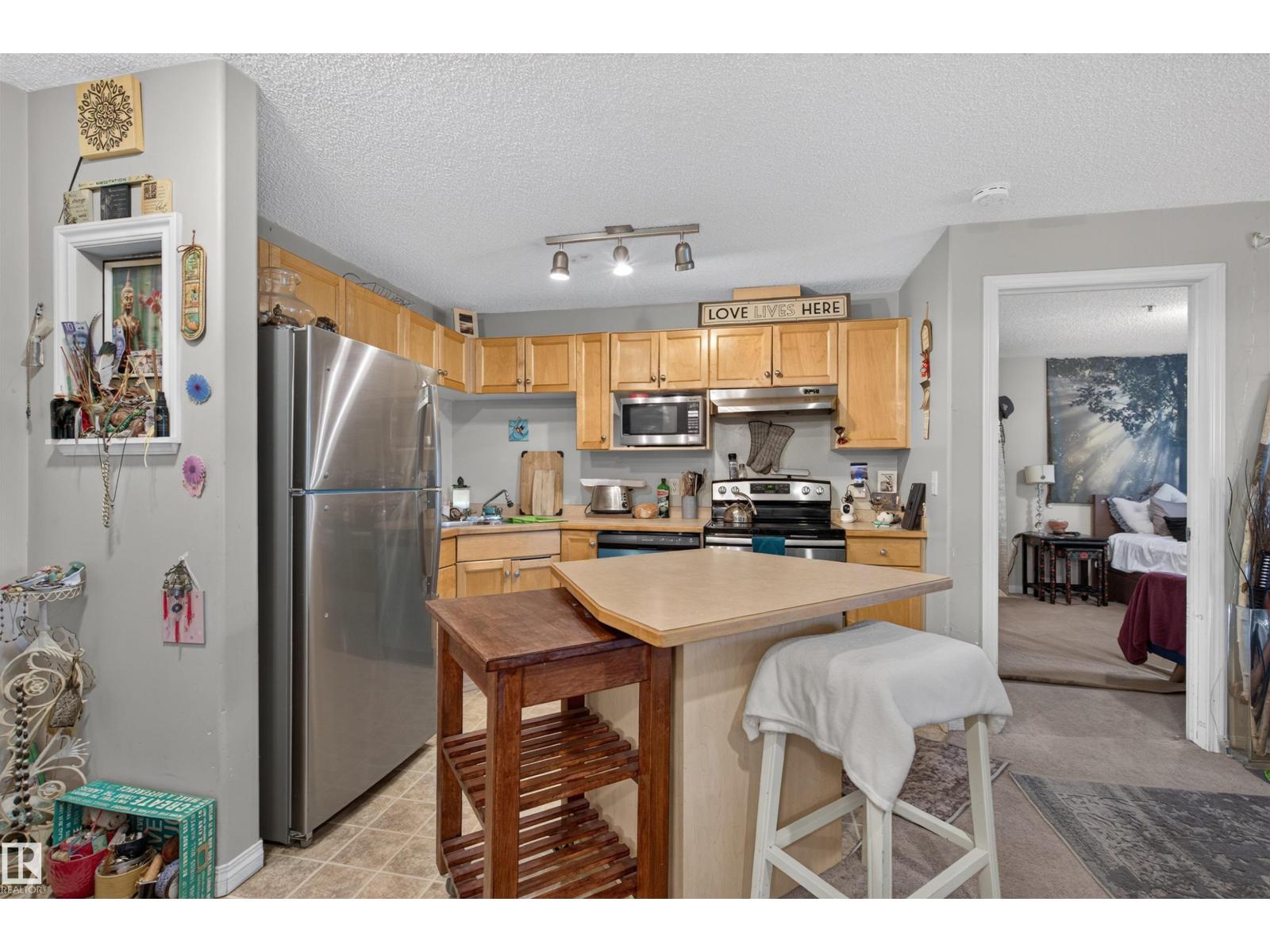 #221 245 EDWARDS DR SW - 3