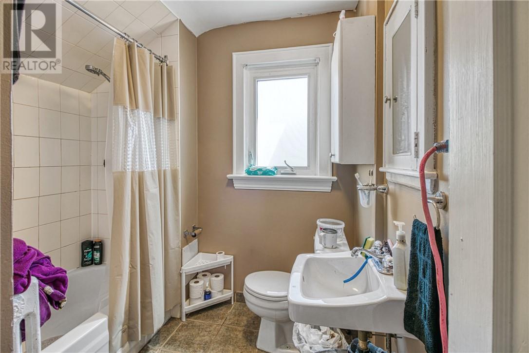 355 Cartier Avenue - Image 18