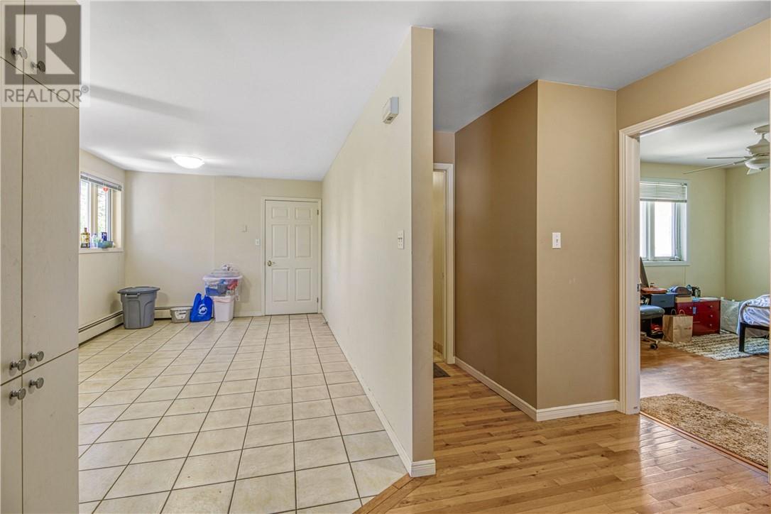 355 Cartier Avenue - 22