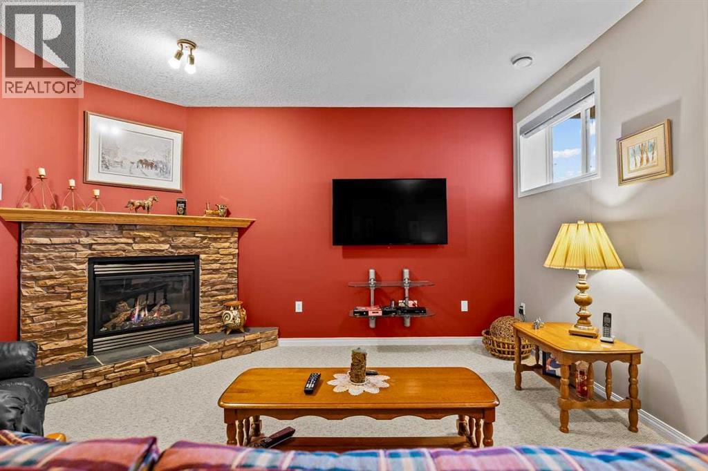 1044 3RD Street - Image 30