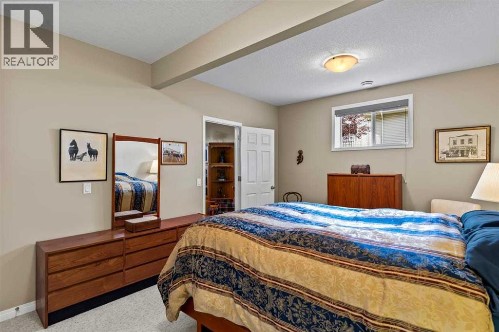 1044 3RD Street - Image 32