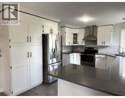 877 Springside Court, Kelowna, BC V1W3L8 Photo 21