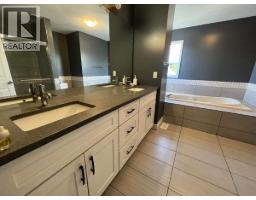 877 Springside Court, Kelowna, BC V1W3L8 Photo 29