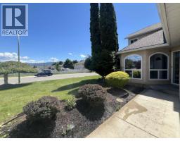 877 Springside Court, Kelowna, BC V1W3L8 Photo 47
