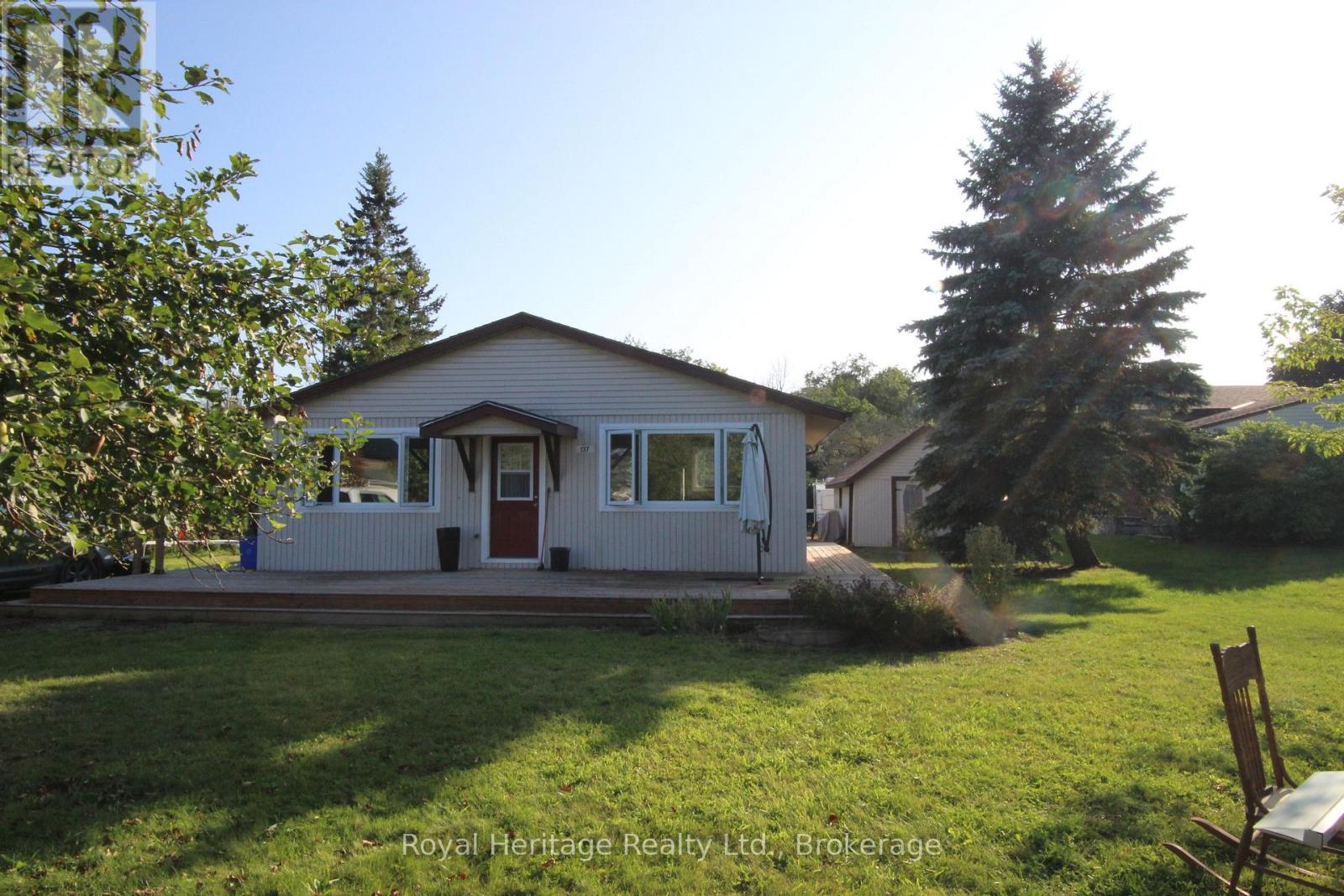 137 BAYSHORE ROAD - 2