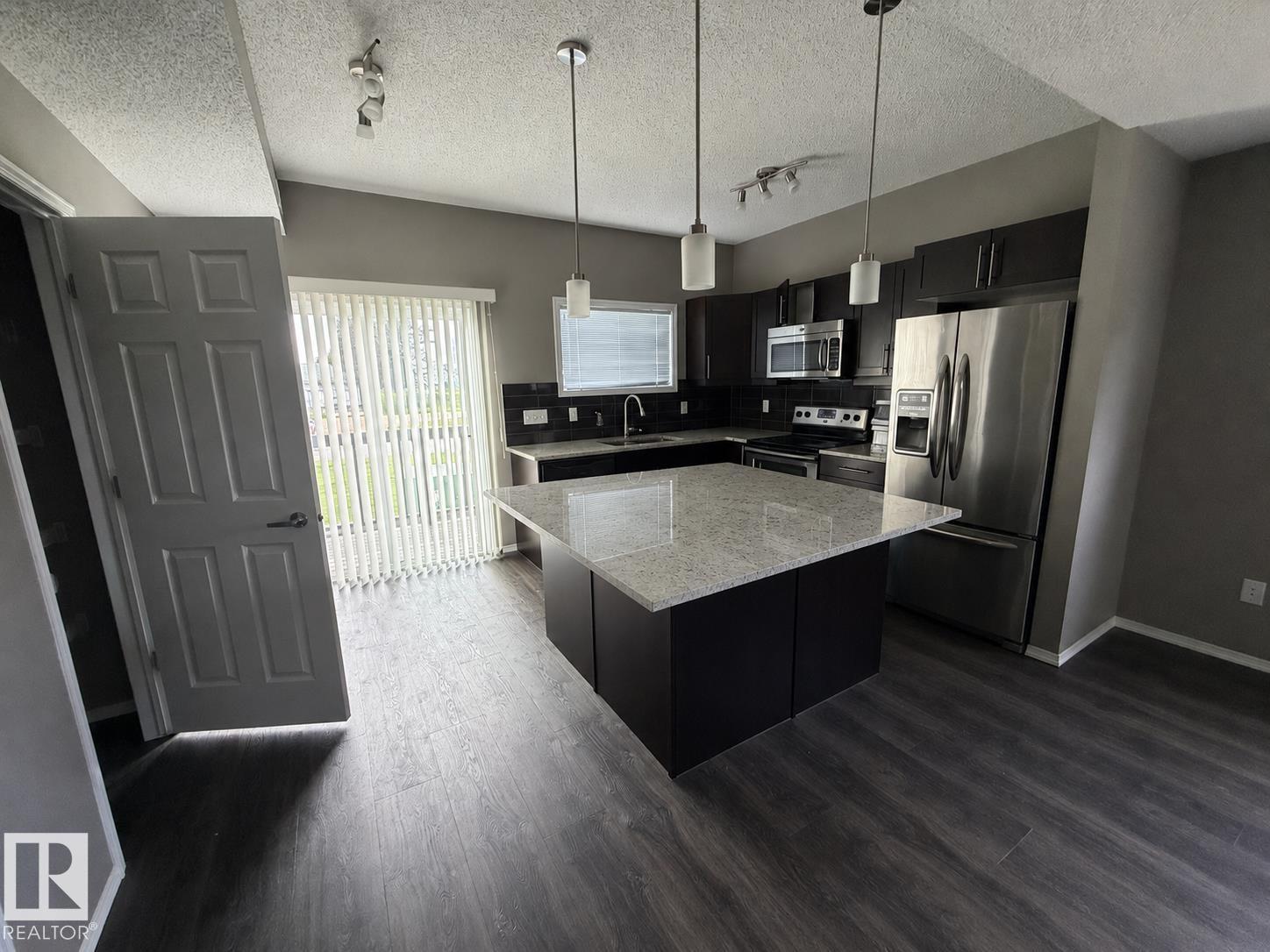 #21 6520 2 AV SW - Image 4