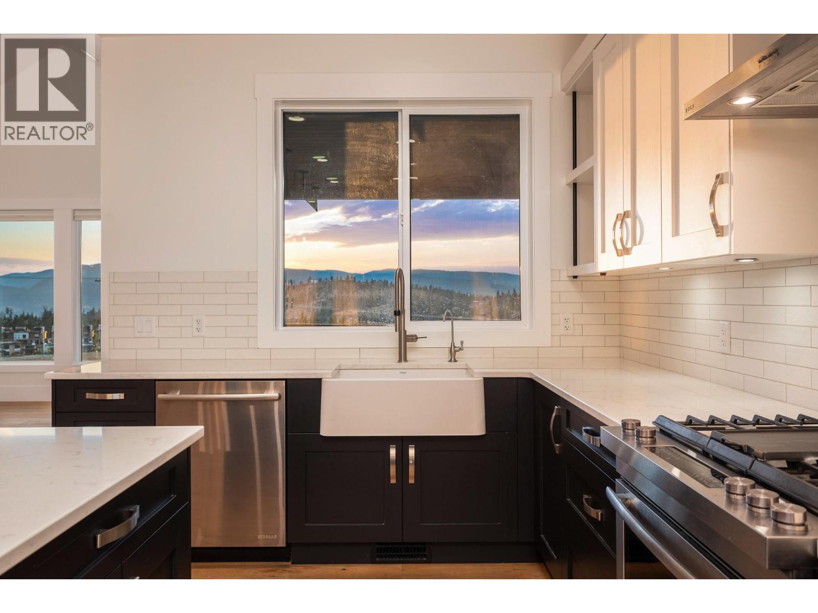 225 Dominion Way, Vernon