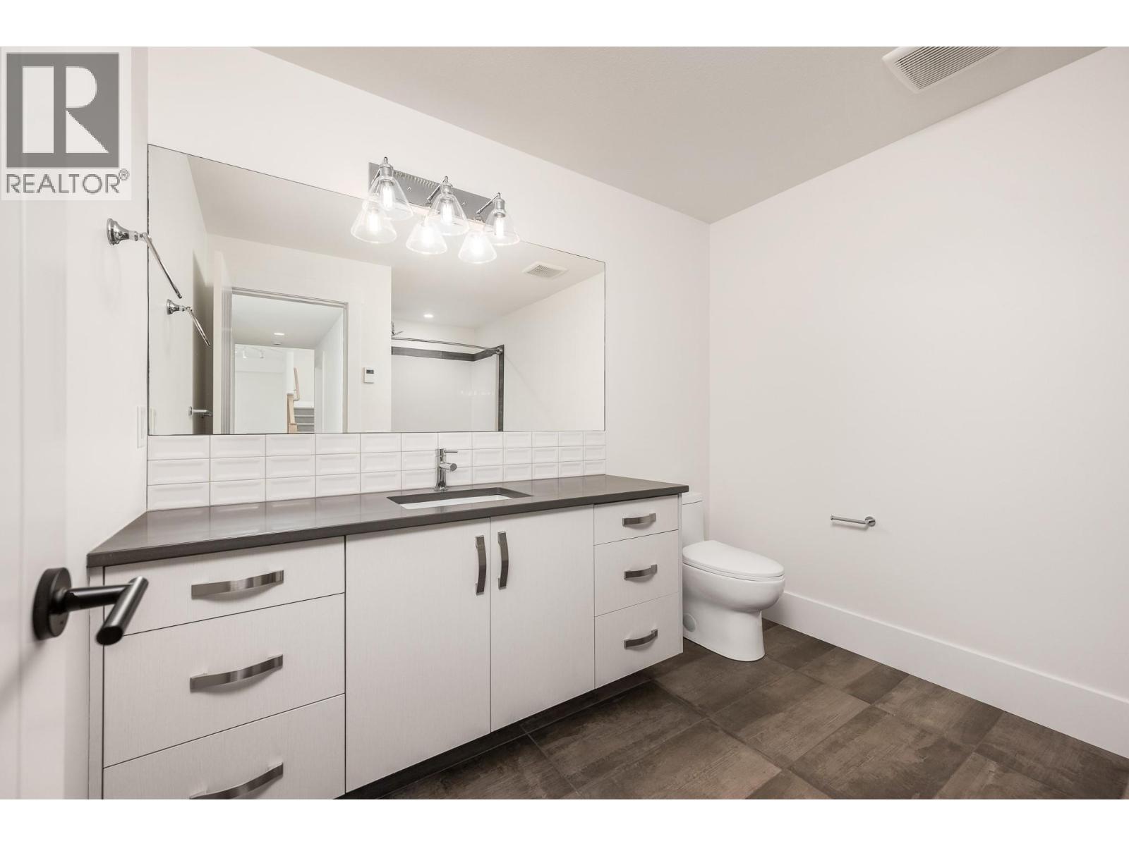 225 Dominion Way, Vernon