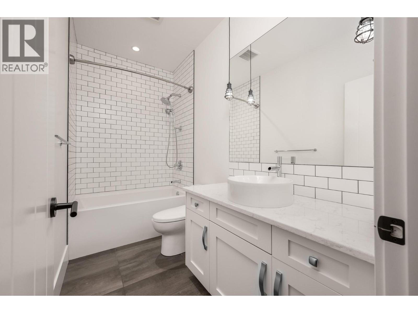 225 Dominion Way, Vernon