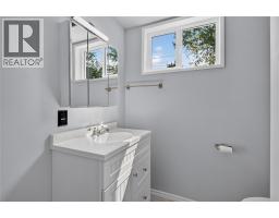2470 Mckenzie Street, Penticton, BC V2A6H7 Photo 23