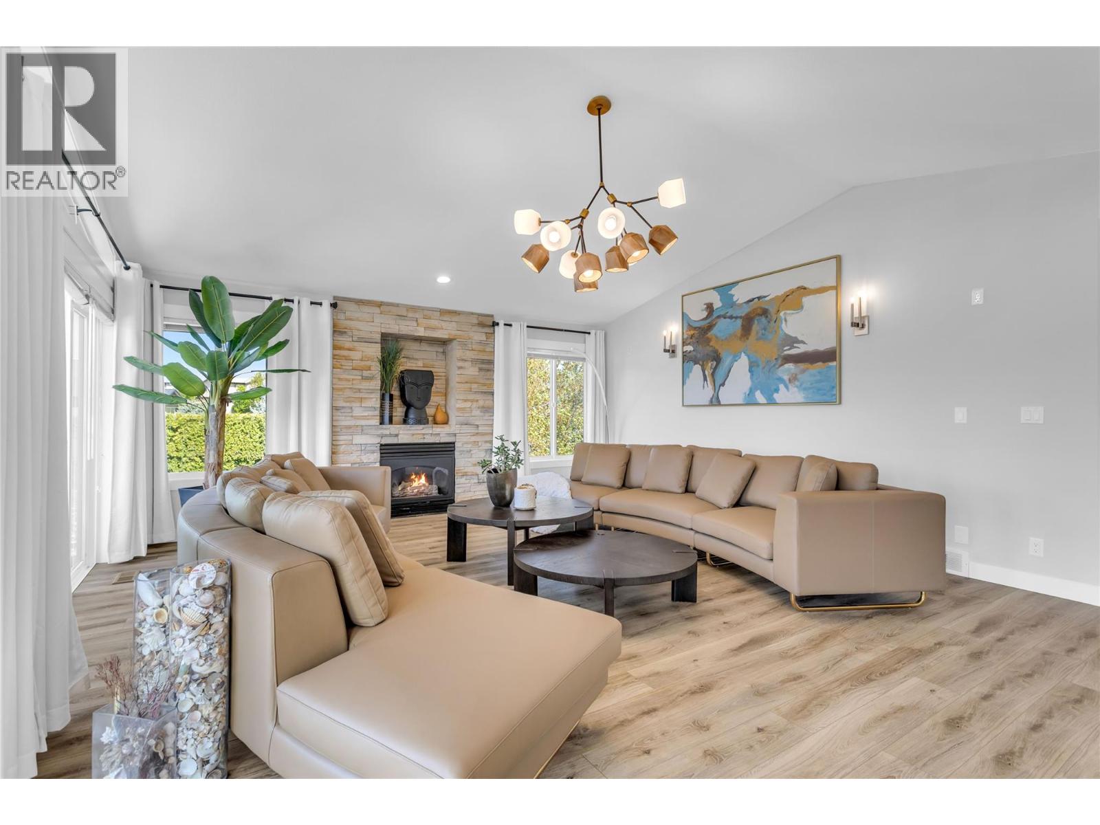 4325 Takla Road, Kelowna