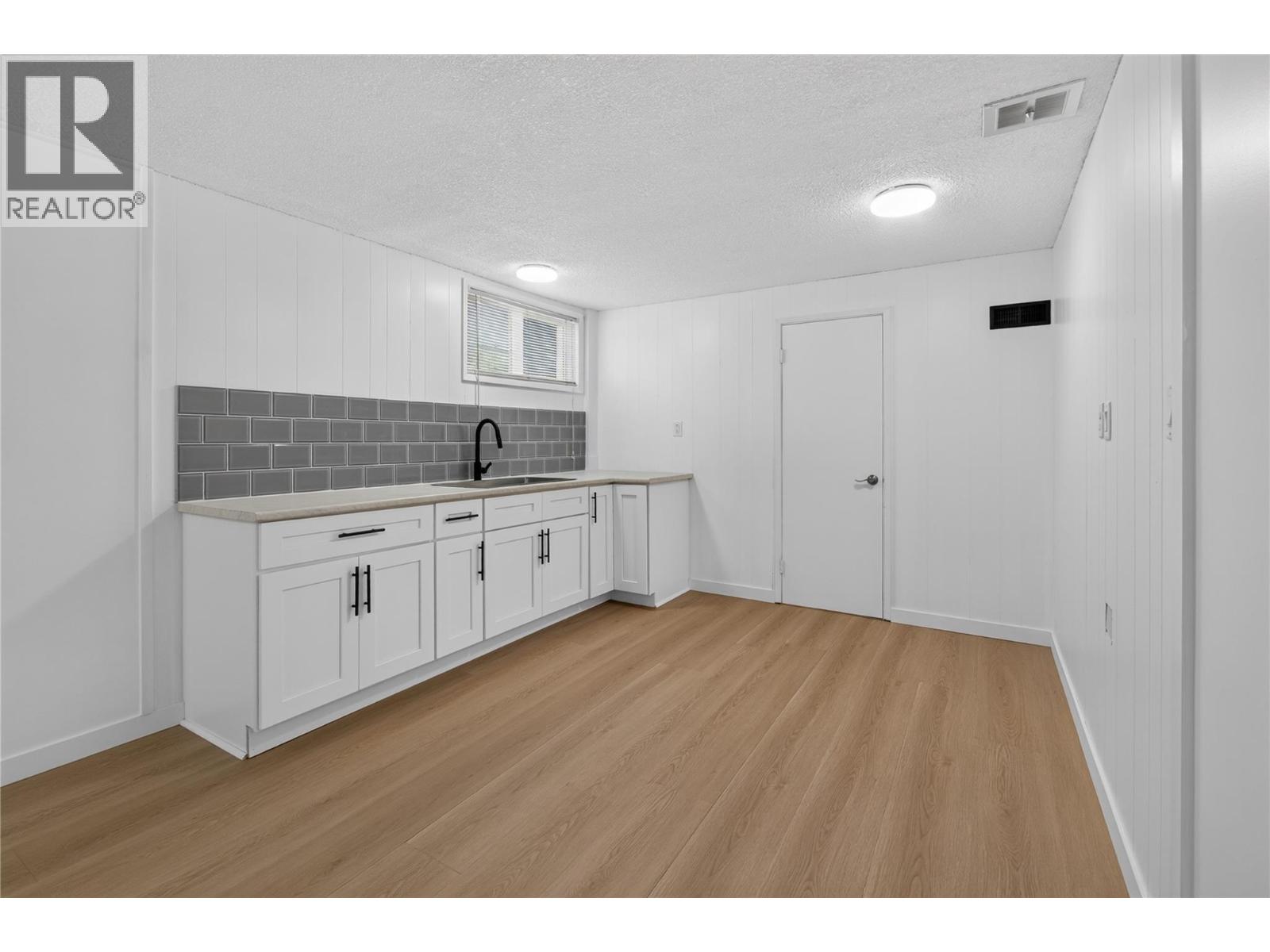 2470 McKenzie Street, Penticton