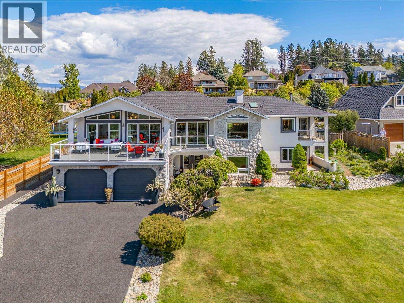 4325 Takla Road, Kelowna