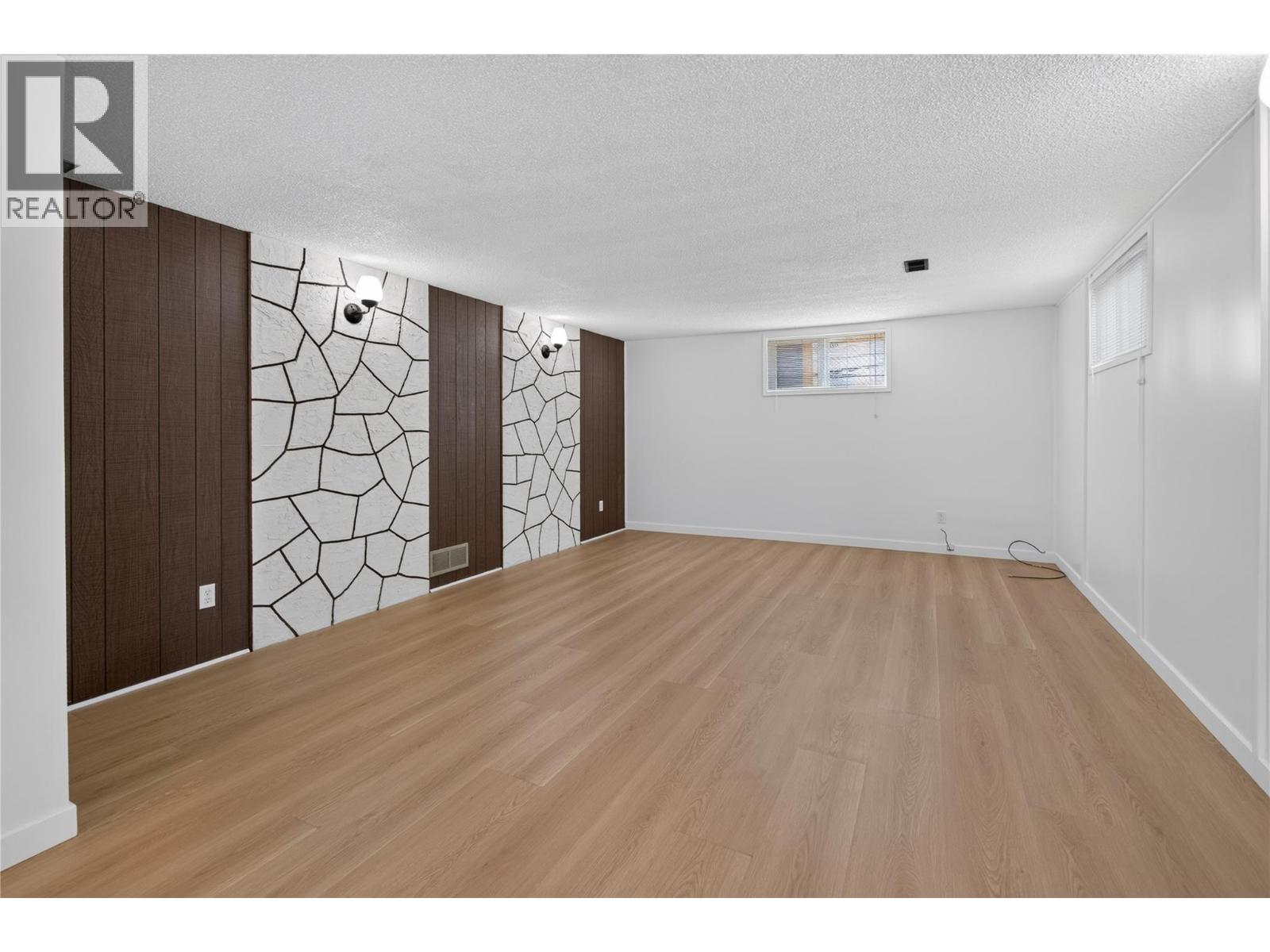 2470 McKenzie Street, Penticton