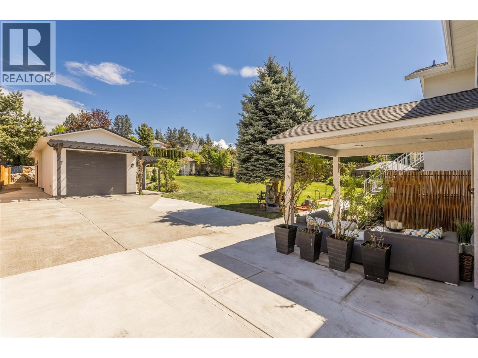 4325 Takla Road, Kelowna