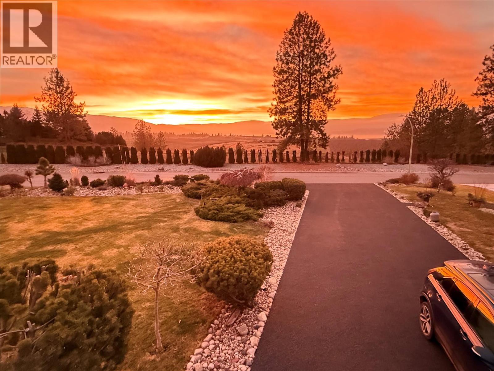4325 Takla Road, Kelowna
