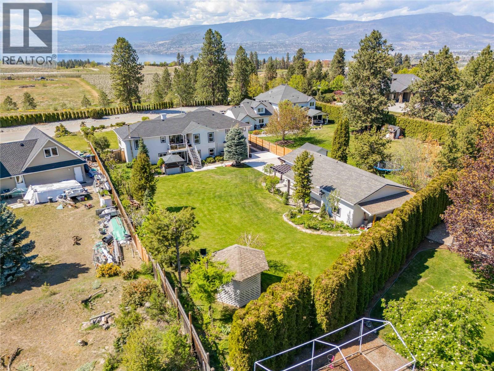 4325 Takla Road, Kelowna