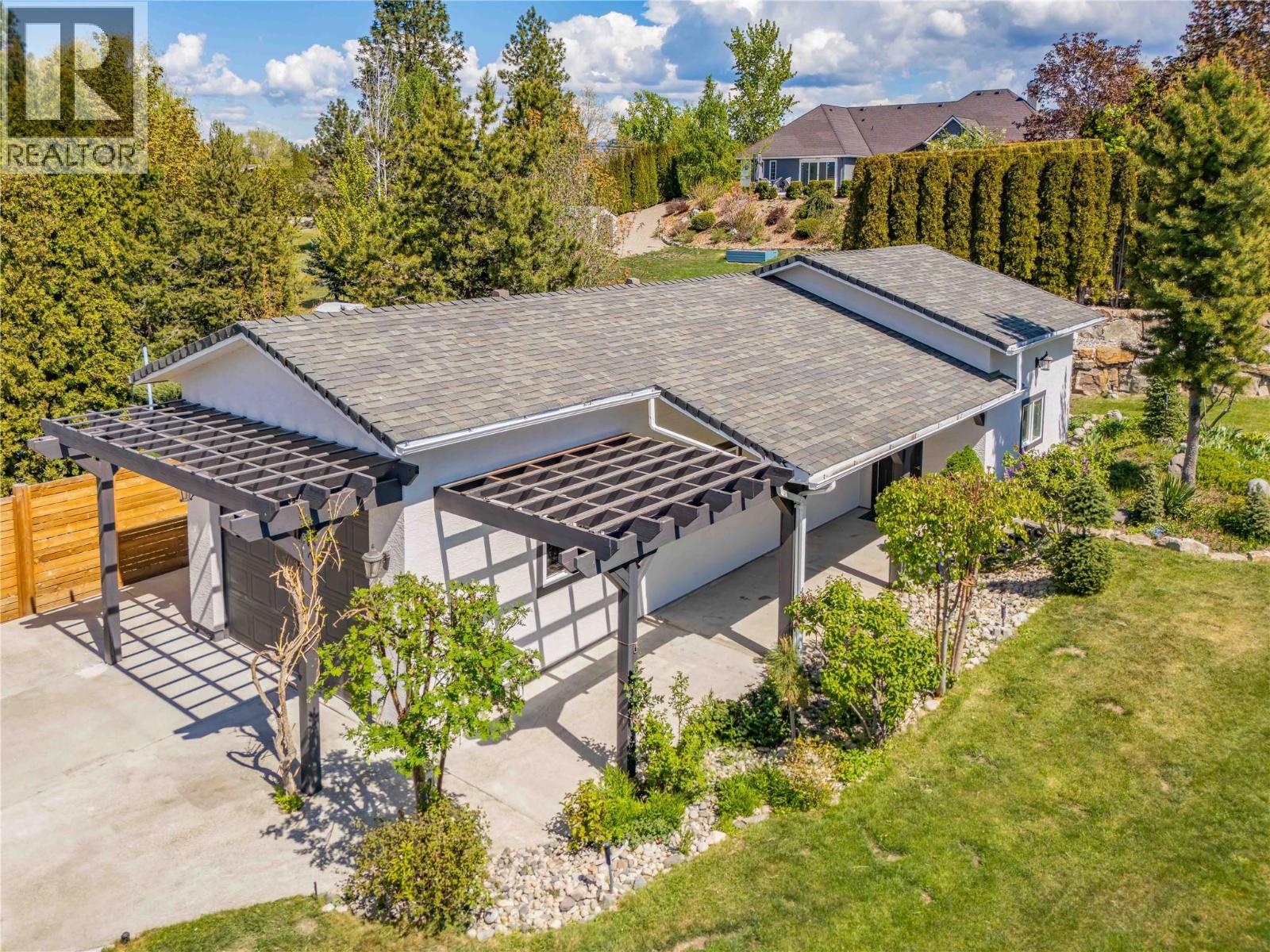 4325 Takla Road, Kelowna