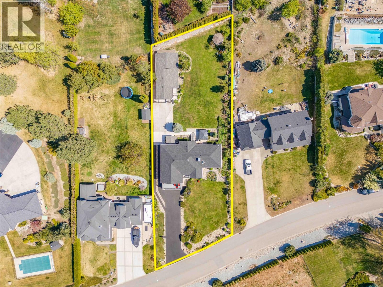 4325 Takla Road, Kelowna