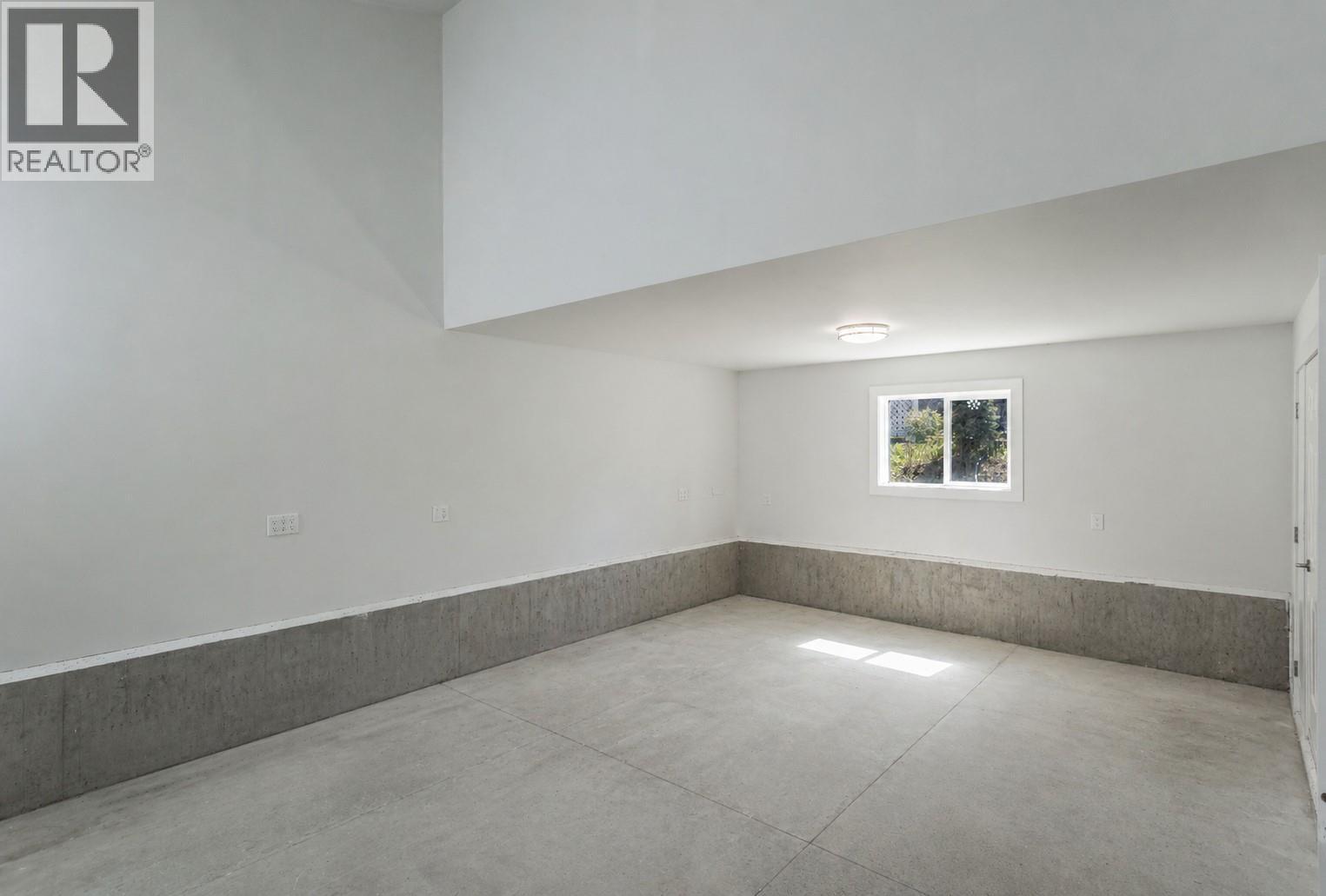 4325 Takla Road, Kelowna