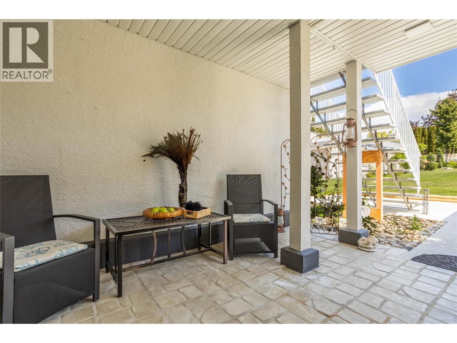 4325 Takla Road, Kelowna