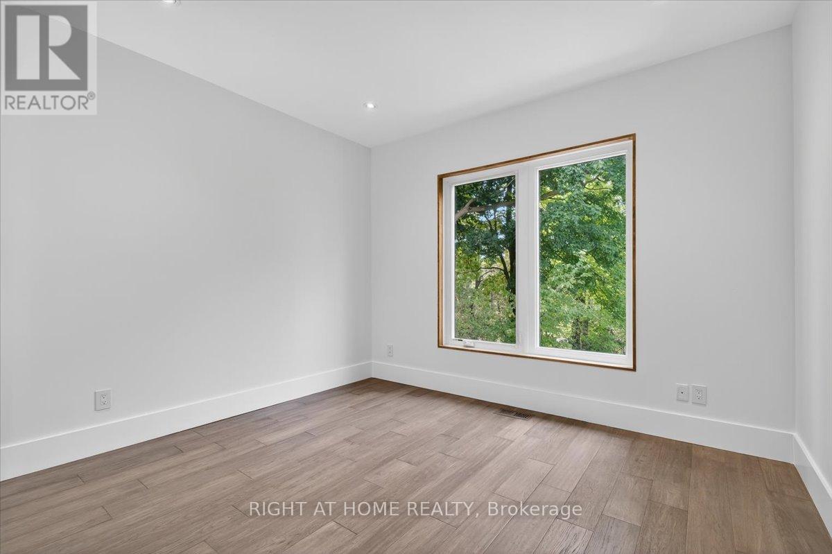 64 LARWOOD BOULEVARD - 28