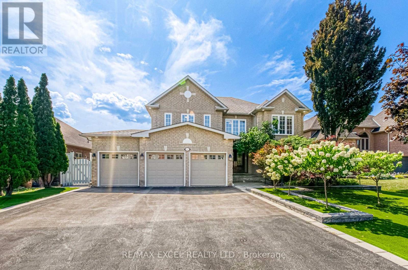 Listing photo of 352 CROFTERS ROAD