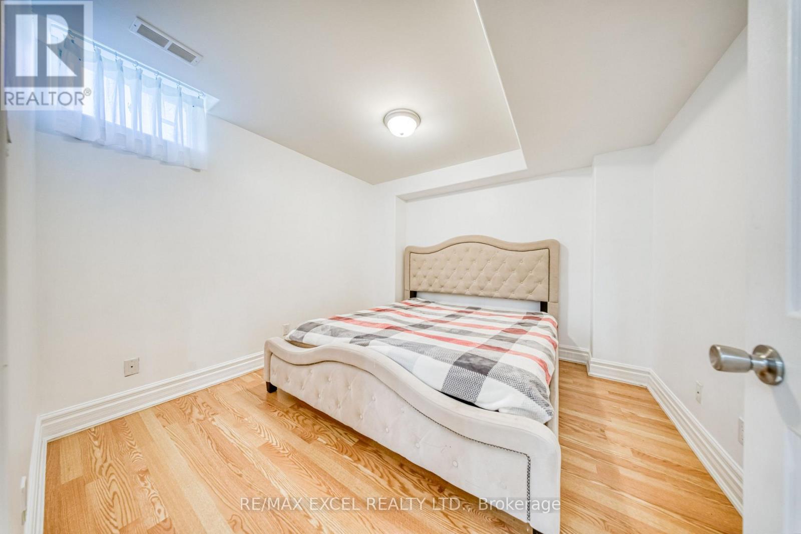 352 CROFTERS ROAD - Image 36